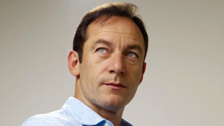 Jason Isaacs diz que não considera Mel Gibson “seu amigo” após surto antissemita jason isaacs epipoca