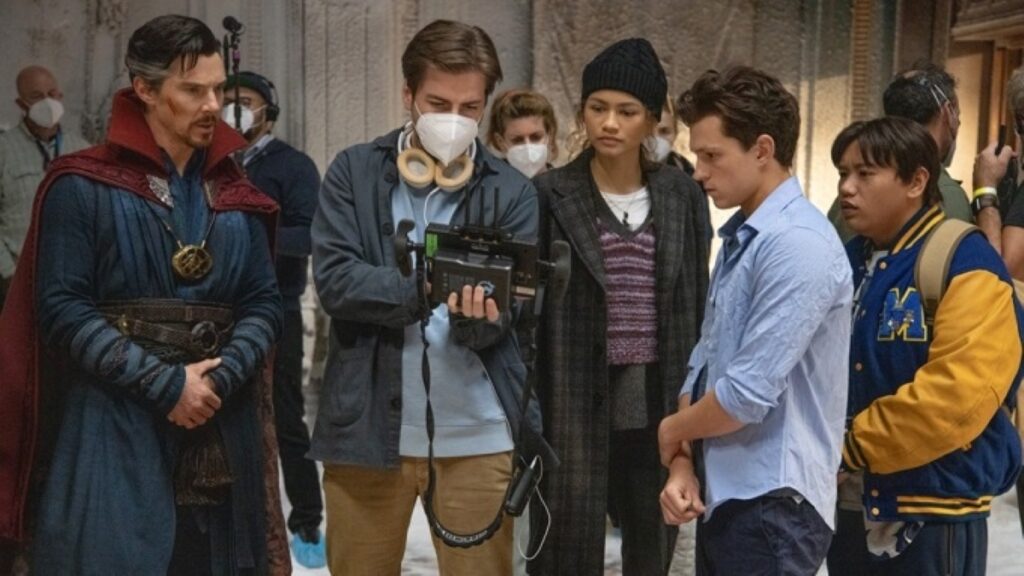 Diretor de Homem-Aranha se inspirou nos próprios medos para criar filmes do herói Jon Watts e elenco de Homem-Aranha: Sem Volta para Casa (Divulgação / Sony)