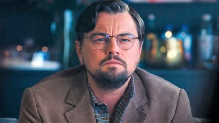 Efeito Não Olhe para Cima: Leonardo DiCaprio afirma que o mundo vai entrar em colapso em 9 anos Leonardo DiCaprio em Não Olhe para Cima (Reprodução / Netflix)