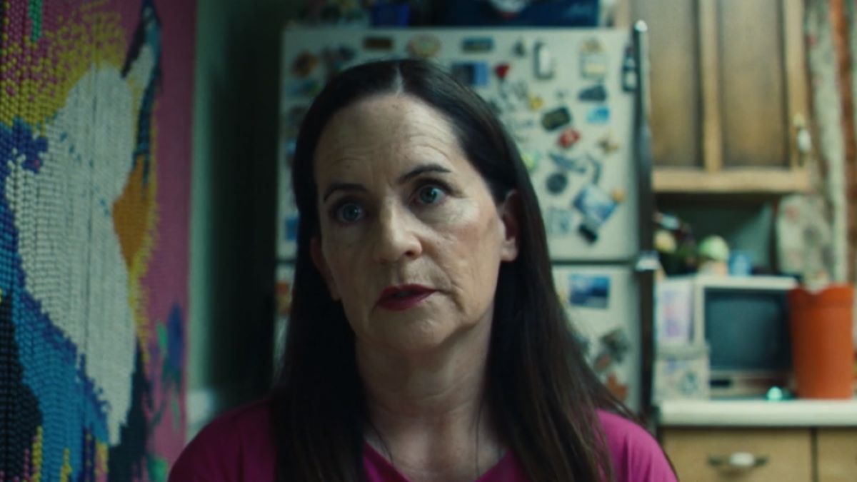 Laurie (Martha Kelly) em Euphoria