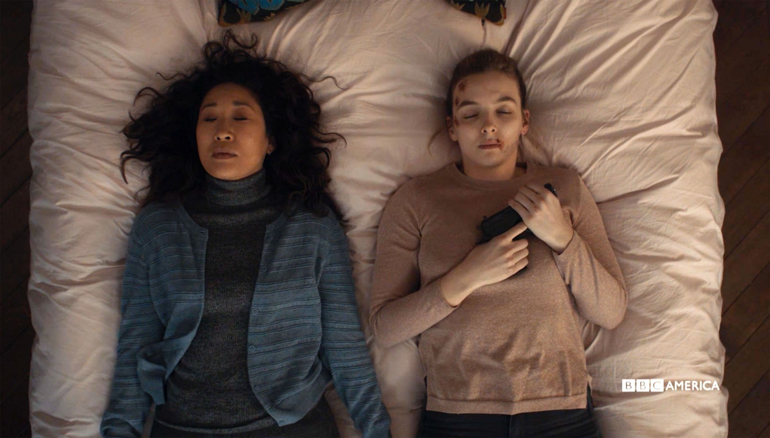 Relacionamento entre protagonistas pode mudar em última temporada de Killing Eve 1 Eve Sandra Oh e Villanelle Jodie Comer em cena de Killing Eve Reproducao scaled 1