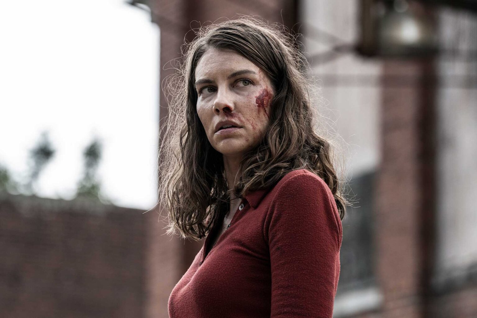 Lauren Cohan explica por que Maggie traiu Daryl em The Walking Dead Lauren Cohan como Maggie em The Walking Dead