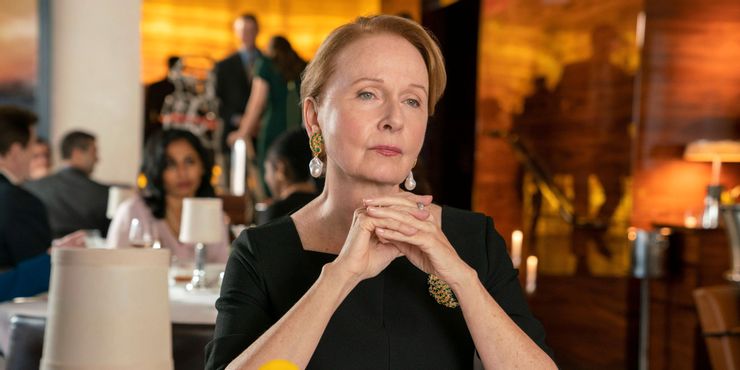 Inventando Anna | Série precisou de 3000 peças de roupa; veja curiosidades 2 Nora Radford em Inventando Anna (Reprodução)