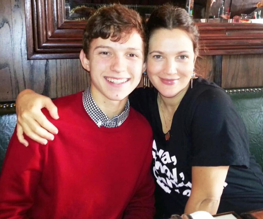 Drew Barrymore faz homenagem a Tom Holland no Instagram Tom Holland e Drew Barrymore Reproducao Instagram