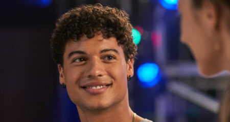 Tommy Jan Luis Castellanos em Crush a Altura 2 Reproducao