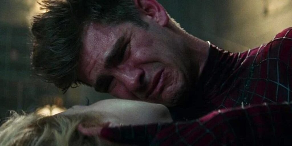 Andrew Garfield e Emma Stone em Cena de O Espetacular Homem-Aranha 2 (Reprodução / Sony)