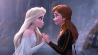 Elsa e Anna em Frozen 2 (Reprodução / Disney)