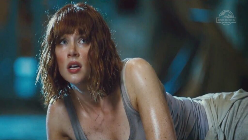 Bryce Dallas Howard revela sua parte favorita de Jurassic World Bryce Dallas Howard em Jurassic World (Reprodução)