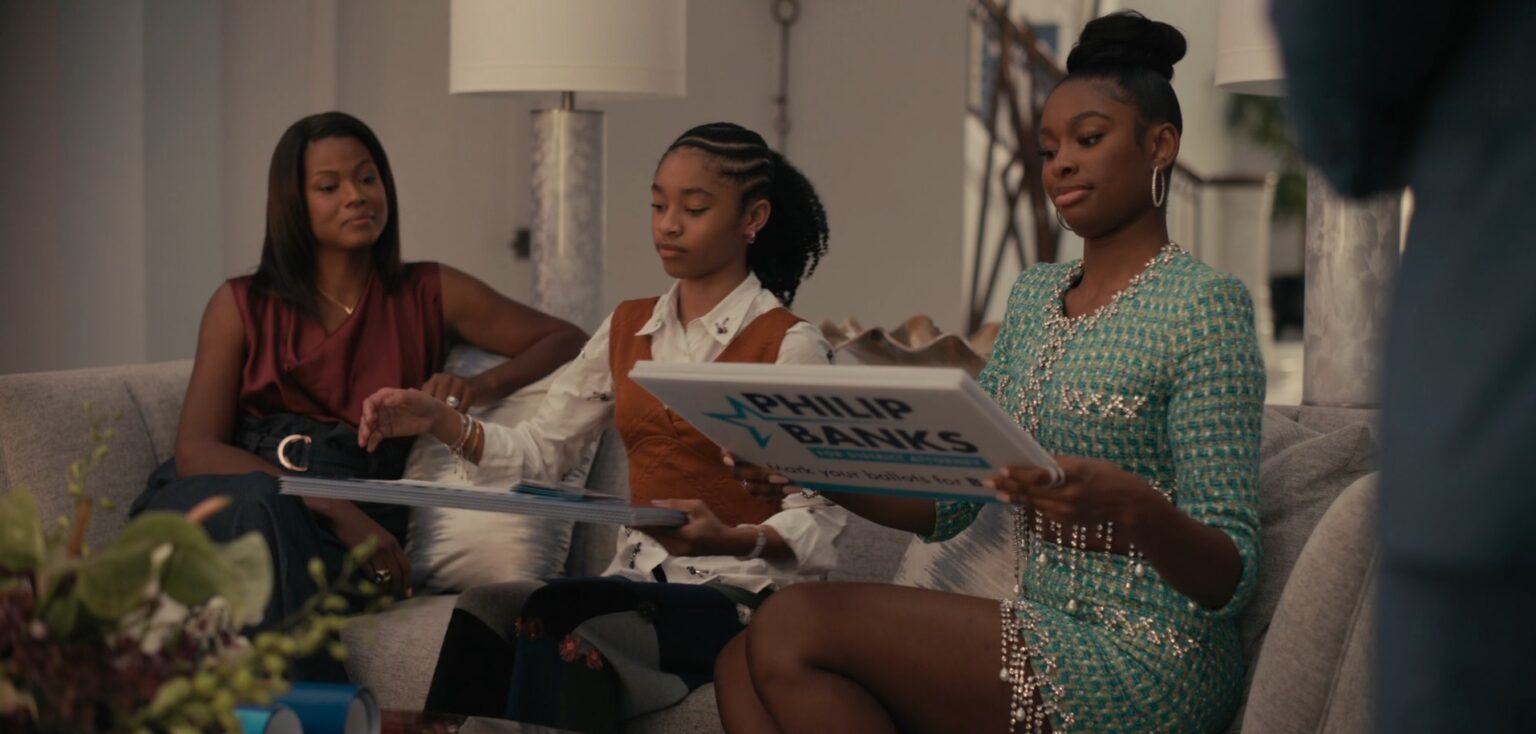 Cassandra Freeman é Vivian Banks, Akira Akbar e Ashley Banks e Coco Jones é Hilary Banks em Bel-Air (Reprodução)