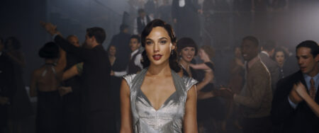 Gal Gadot como Linnet Ridgeway Doyle em Morte no Nilo