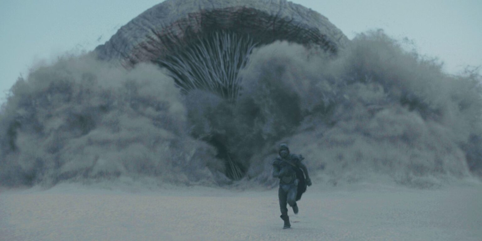 Vídeo de Duna mostra como Vermes da Areia foram trazidos à vida Cena de Duna (Reprodução / Warner Bros.)