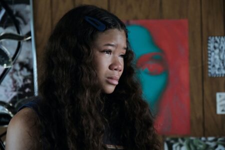 Gia (Storm Reid) em Euphoria