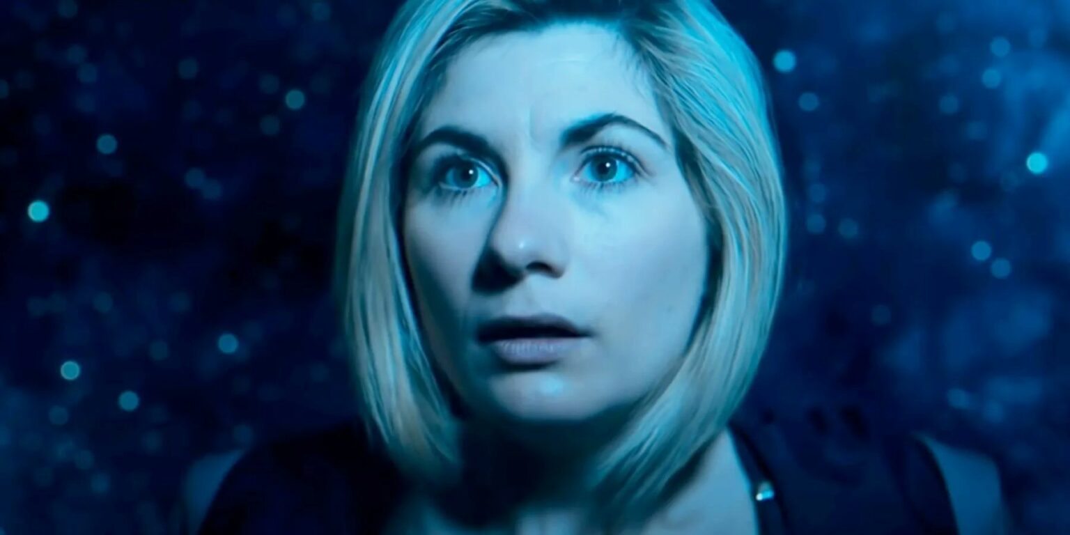Russell T. Davies explica seu retorno a Doctor Who Jodie Whittaker em Doctor Who (Reprodução)