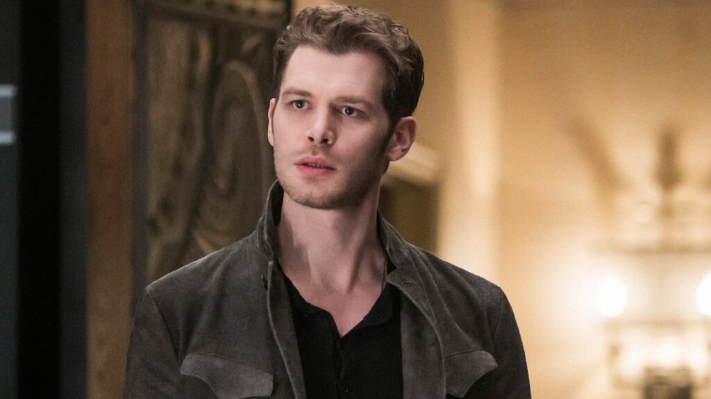 Joseph Morgan como Klaus em The Originals