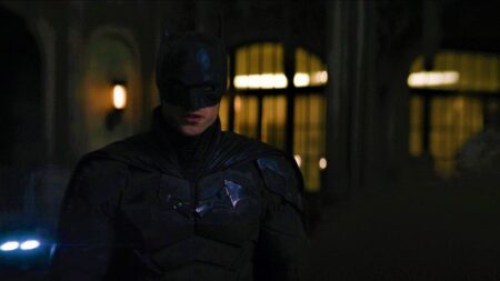 Filmar The Batman fez Robert Pattinson ficar isolado do mundo Robert Pattinson em Batman (Reprodução/ DC)