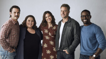Jack (Milo Ventimiglia), Kate (Chrissy Metz), Rebecca (Mandy Moore), Kevin (Justin Hartley) e Randall (Sterling K. Brown), de This is Us