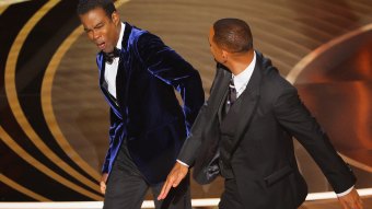 Will Smith agride Chris Rock no Oscar 2022
