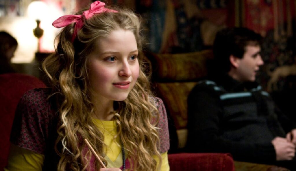 Jessie Cave em cena de Harry Potter Reproducao