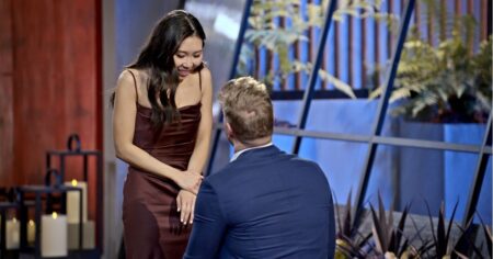 Shayne não foi único a pedir para se casar com Natalie em Casamento às Cegas Natalie noivou com Shayne na 2a temporada de Casamento as Cegas