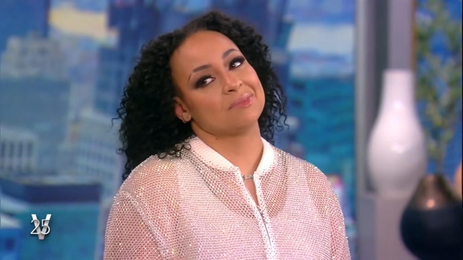 Raven Symone em The View Reproducao
