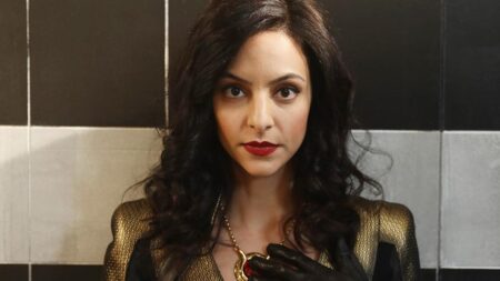 Legends of Tomorrow: Zari pode ser o principal personagem da 8ª temporada Tala Ashe como Zari Tarazi em Legends of Tomorrow Divulgacao