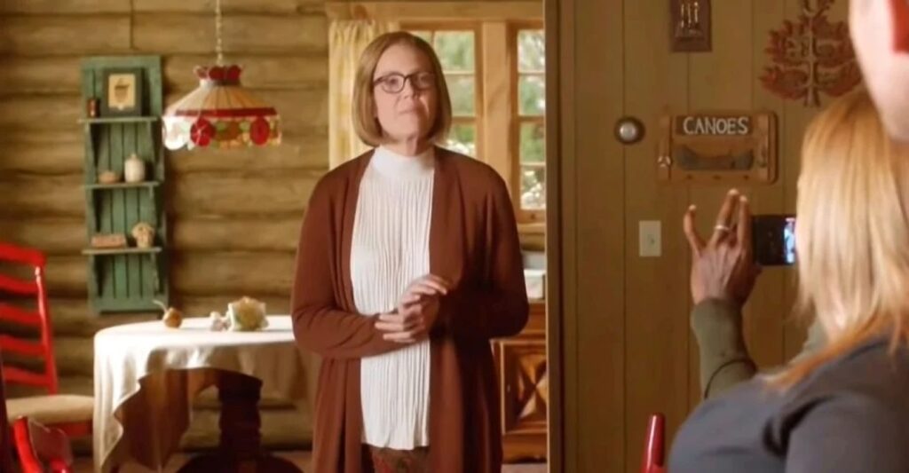 Temporada final de This is Us é esnobada pelo Emmy e protagonista faz desabafo Rebecca em cena do episódio 7 da 6a temporada de This Is Us (Reprodução)