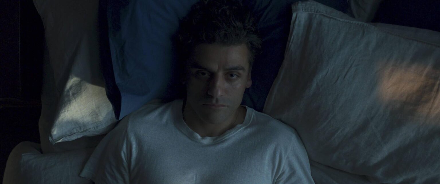 Oscar Isaac ficou meses em dúvida sobre aceitar Cavaleiro da Lua Oscar Isaac como Steven Grant/Marc Spector em Cavaleiro da Lua