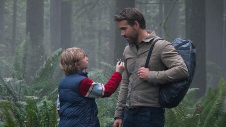 Cena de O Projeto Adam foi inspirada na vida de Ryan Reynolds cena o projeto adam