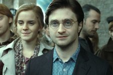 Daniel Radcliffe é Harry Potter (Reprodução)
