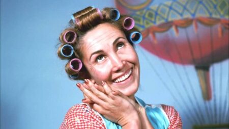 Florinda Meza como Dona Florinda