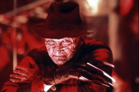 Será que um reboot de A Hora do Pesadelo em série funcionaria? Robert Englund é Freddy Krueger em A Hora do Pesadelo (Reprodução)
