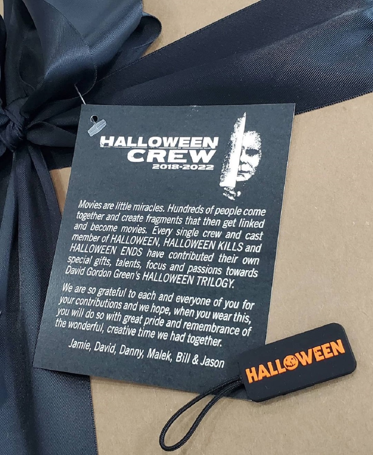 Produção de Halloween deixou mensagem para funcionários (Reprodução/Instagram)