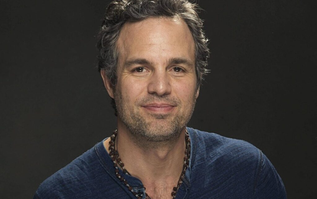 Embaladas por Mark Ruffalo, celebridades protestam contra gasoduto que pode destruir ecossistema Mark Ruffalo