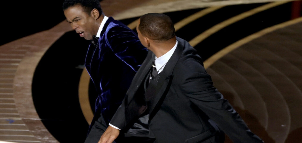 Will Smith dá tapa na cara de Chris Rock durante o Oscar