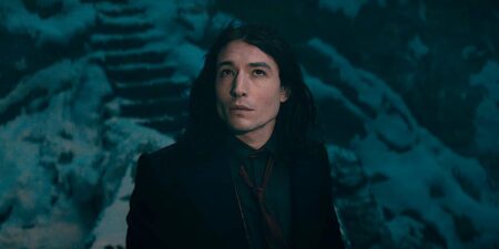 Aurélio Dumbledore (Ezra Miller) em Animais Fantásticos Os Segredos de Dumbledore (Reprodução)