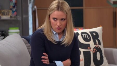 Netflix cancela Pretty Smart em sua primeira temporada Emily Osment Chelsea Pretty Smart