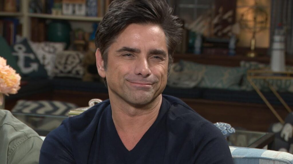 John Stamos é o novo Tony Stark da Marvel John Stamos 29042022