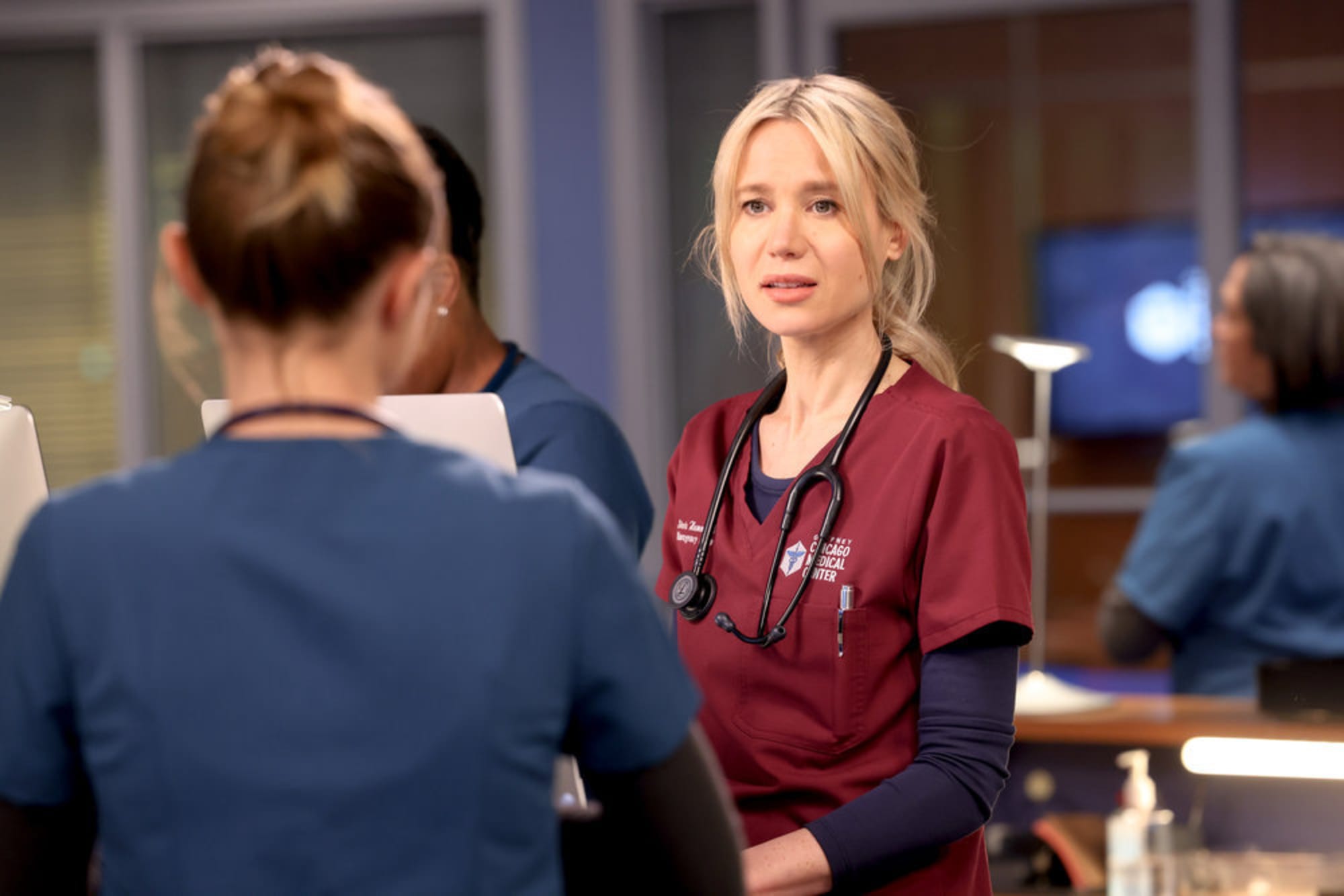 Chicago Med sofre perda importante e inesperada em seu elenco 2 Kristen Hager como Dra. Stevie Hammer em Chicago Med