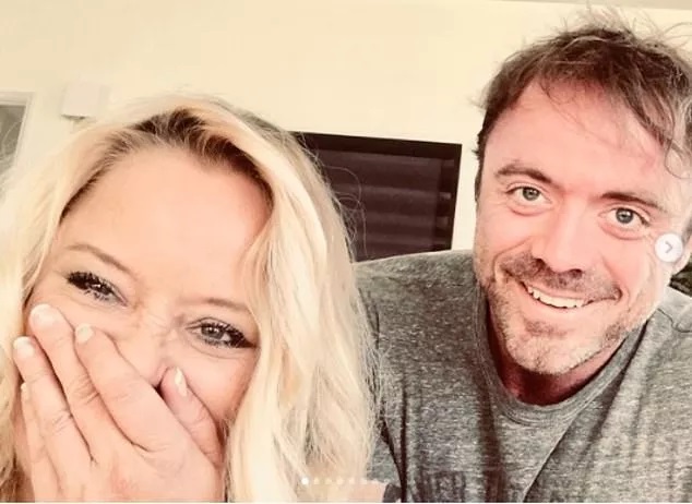 Lucy Davis e seu irmao Jake Reproducao Instagram