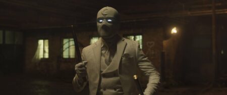 Oscar Isaac como Senhor da Lua em Cavaleiro da Lua