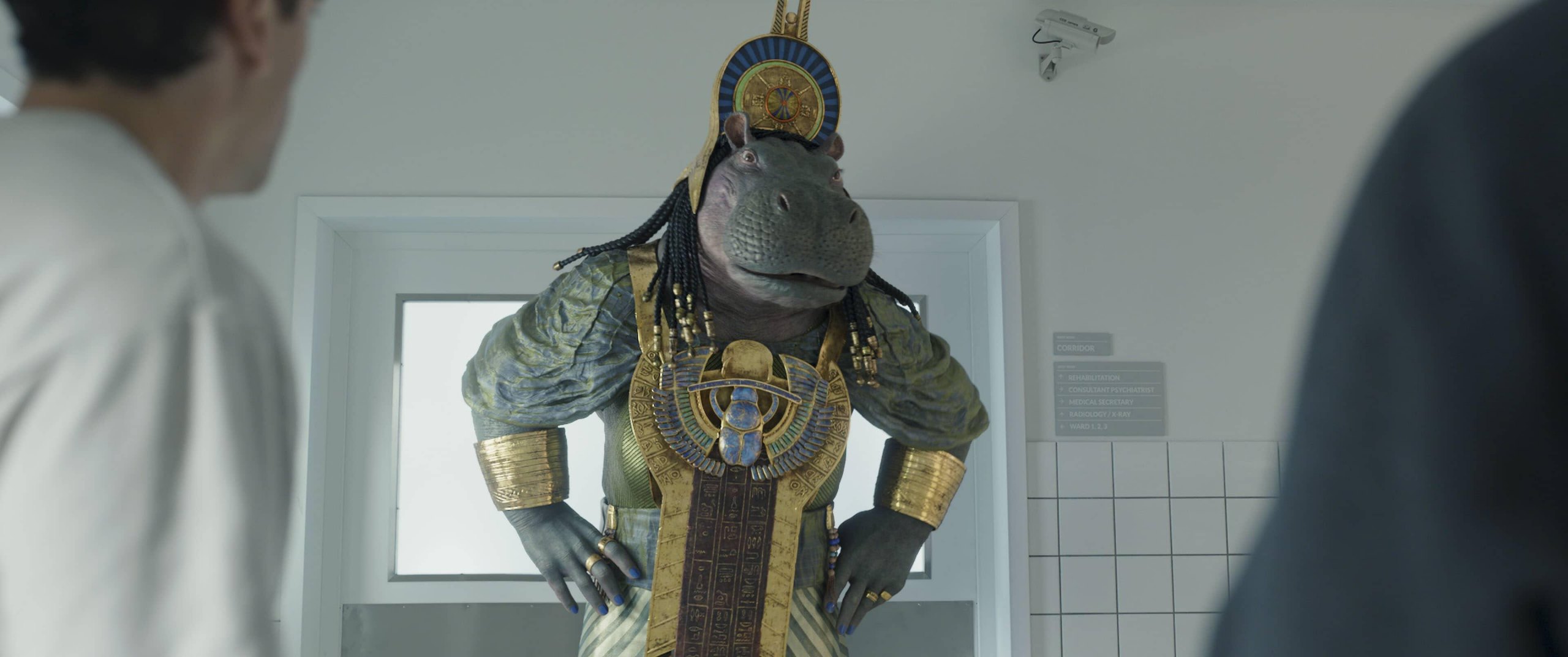 Marvel discutiu com roteiristas como ligar deuses de Cavaleiro da Lua com outras atrações do MCU 1 Oscar Isaac como Marc Spector e Steven Grant, e Taweret (na voz de Antonia Salib) em Cavaleiro da Lua