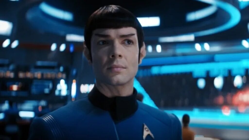 Ator explica desafio em criar um romance para Spock em Star Trek Ethan Peck como Spock em Star Trek (Reprodução)