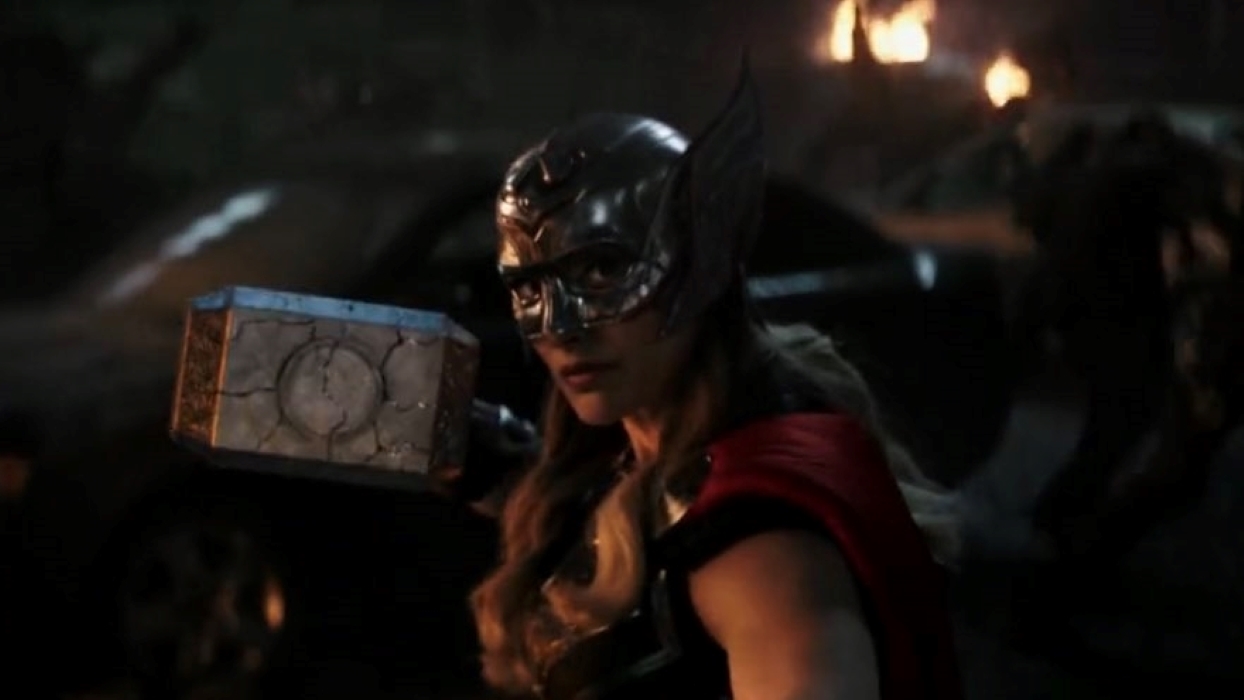 Natalie Portman como Jane Foster / Poderosa Thor em Thor: Amor e Trovão (Reprodução / Marvel)