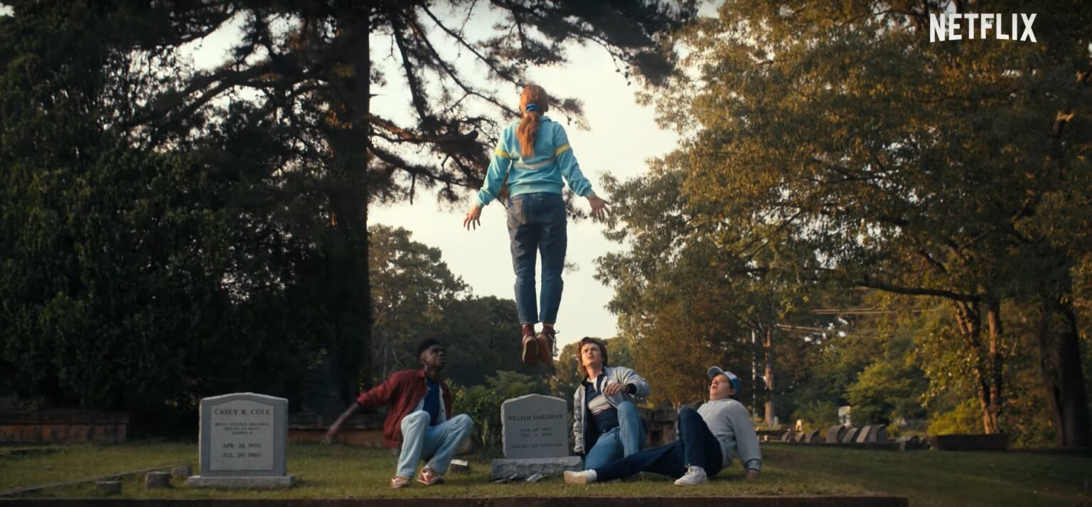 Max aparece levitando em novo trailer de Stranger Things (Reprodução/Netflix)