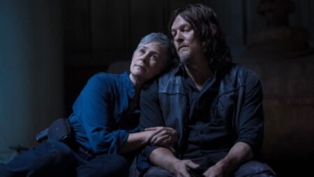 Melissa McBride e Norman Reedus em The Walking Dead (Reprodução / AMC)