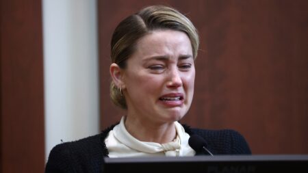 Amber Heard em julgamento nos Estados Unidos