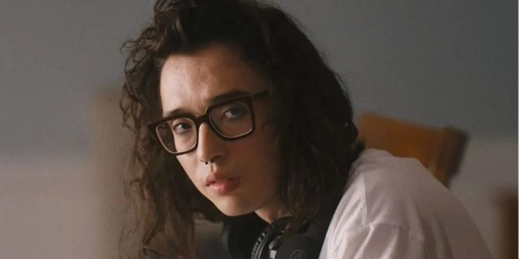 Ator admite que não assistia The Wilds: Vidas Selvagens até ser escalado Aidan Laprete e Henry em The Wilds Reproducao Youtube