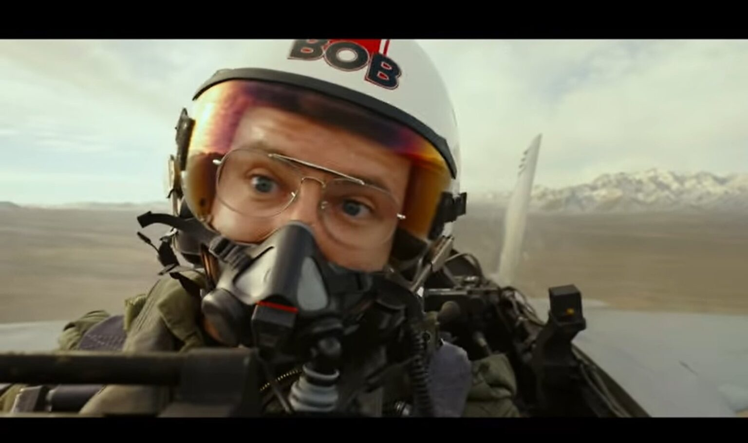 Lewis Pullman revela seu melhor momento nas filmagens de Top Gun: Maverick Bob Lewis Pullman em cena de Top Gun Maverick Reproducao Youtube e1654038125658