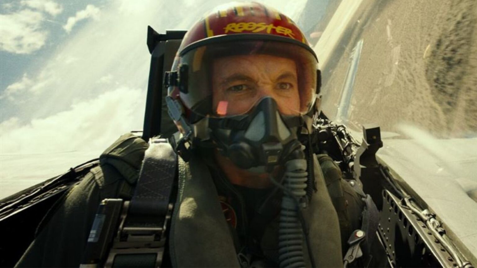 Galo Miles Teller em Top Gun Maverick Divulgacao Paramount