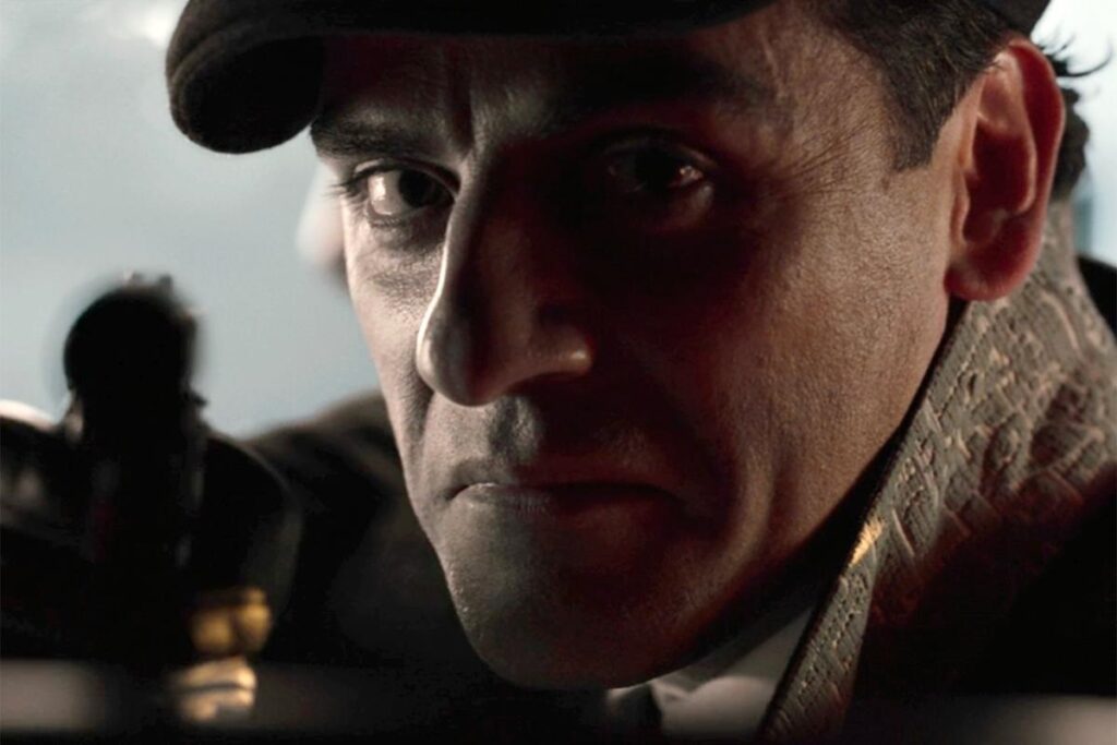 Fã cria pôster de 2ª temporada de Cavaleiro da Lua ao estilo de Taxi Driver Jake Lockley (Oscar Isaac) em Cavaleiro da Lua (Reprodução / Disney+)